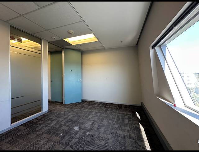 308M² OFFICE TO LET IN SANDTON CENTRAL